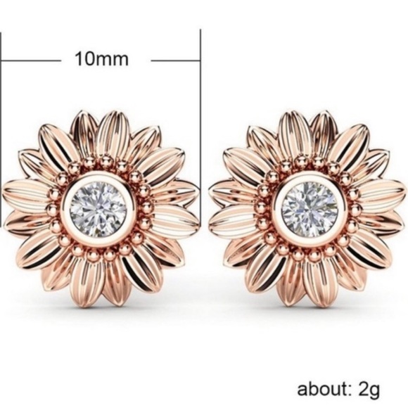 **18K Rose Gold Diamond Sunflower Stud Earrings - Picture 4 of 4